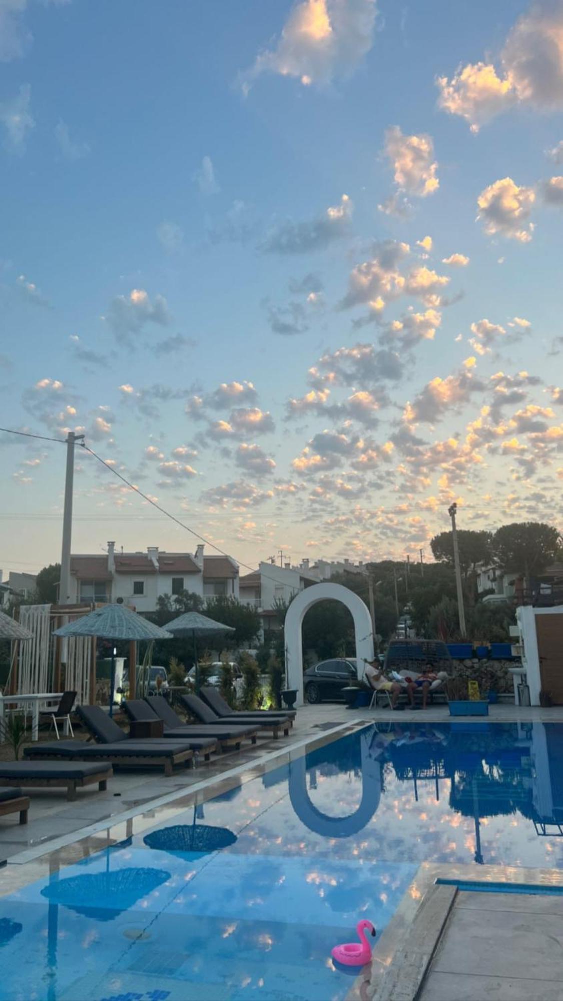 Belong Butik Otel Çeşme Luaran gambar