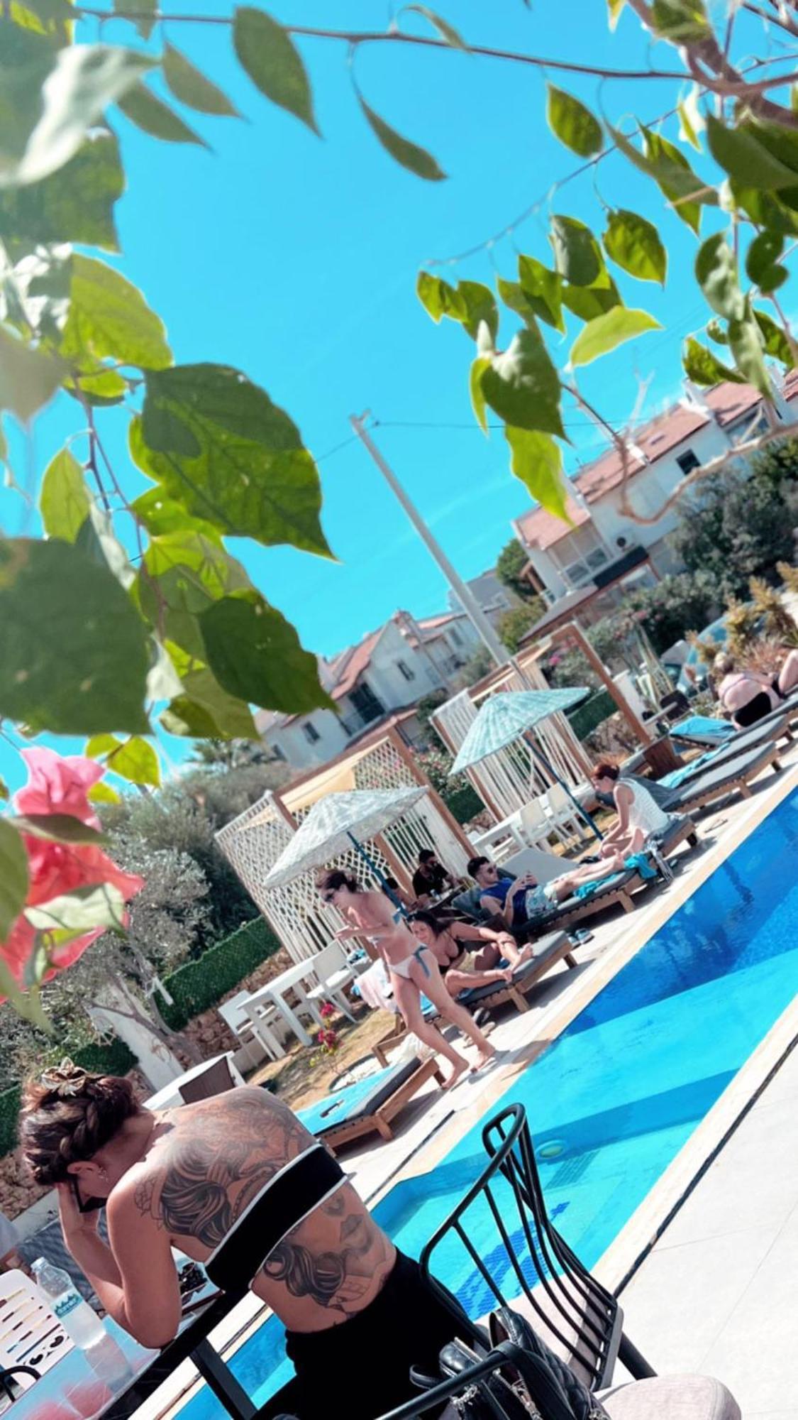 Belong Butik Otel Çeşme Luaran gambar